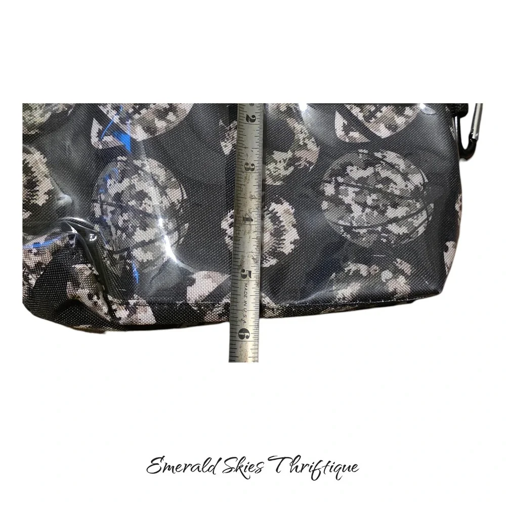 THIRTY ONE CLEAR CLIP POUCH PLAY BALL. Free shipping